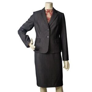 CALVIN KLEIN Black Skirt and Blazer Suit Size 6 / 8